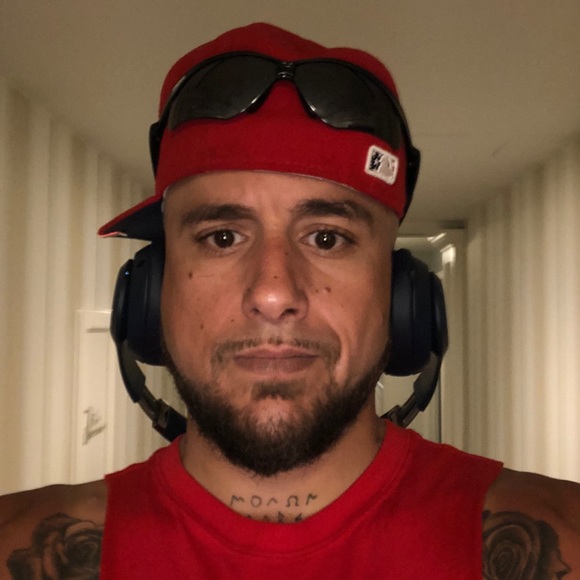 Meet your Posher, John - Picture 1 of 2